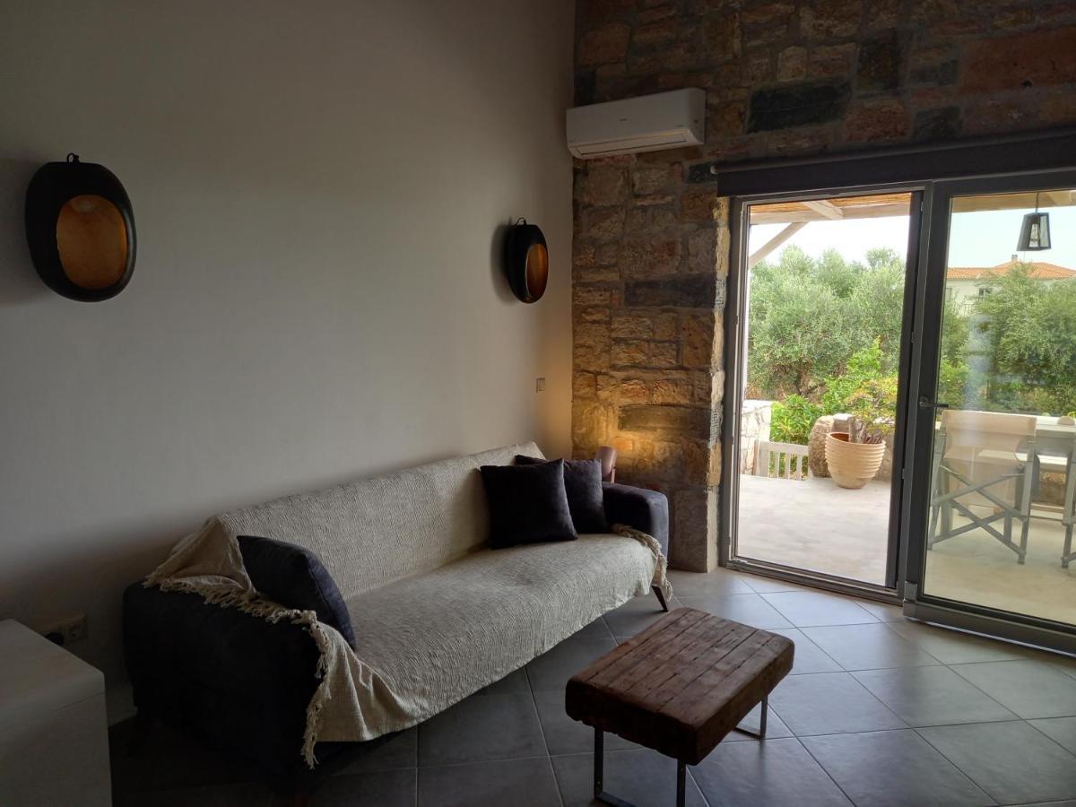 Koroni Stone House, Newly Built Studios By The Sea 外观 照片