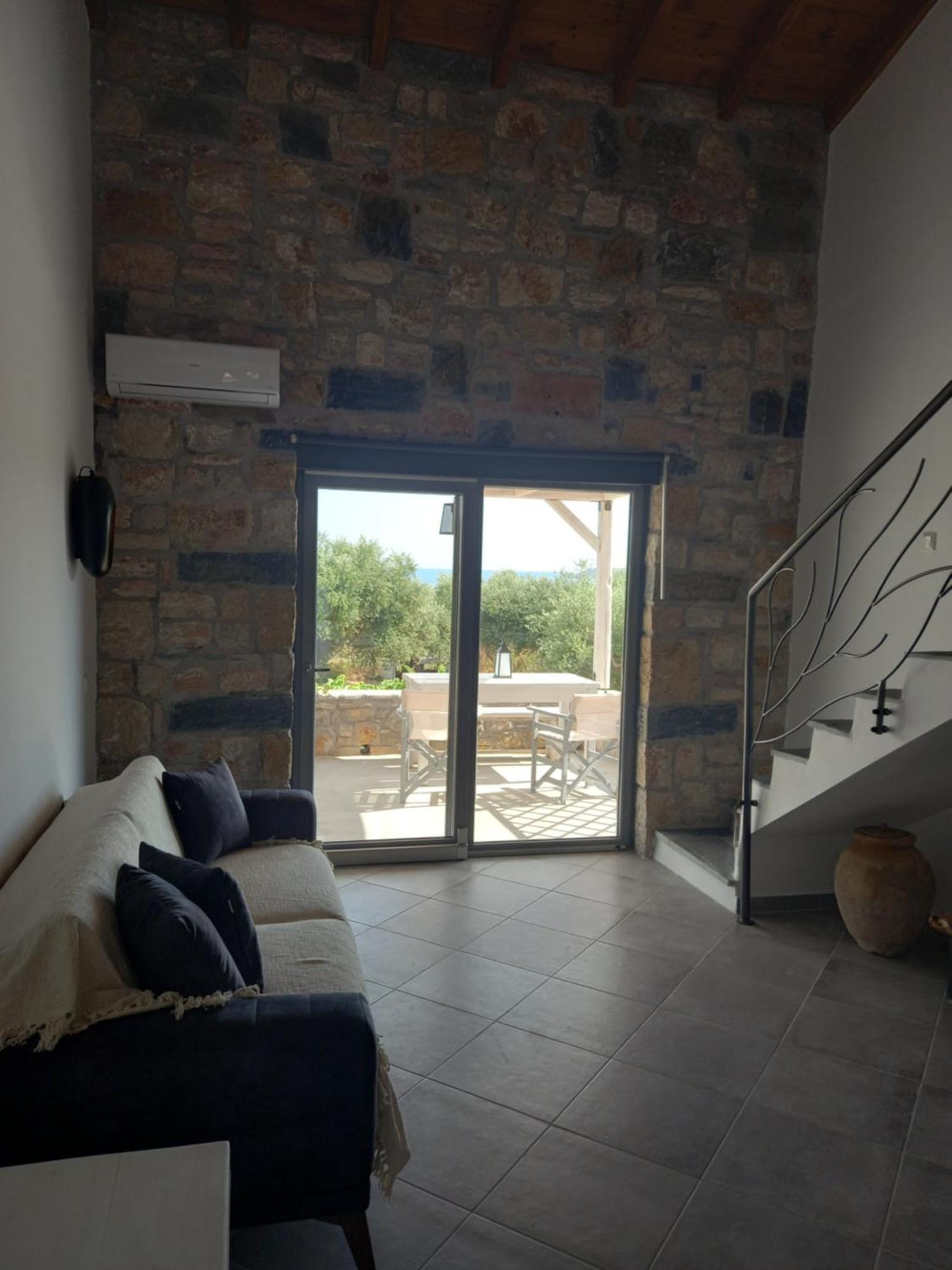 Koroni Stone House, Newly Built Studios By The Sea 客房 照片